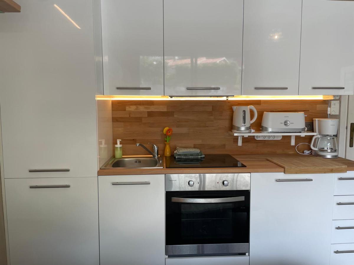 La Room: Seaside Apartment + Terrace + Parking Ментона Экстерьер фото